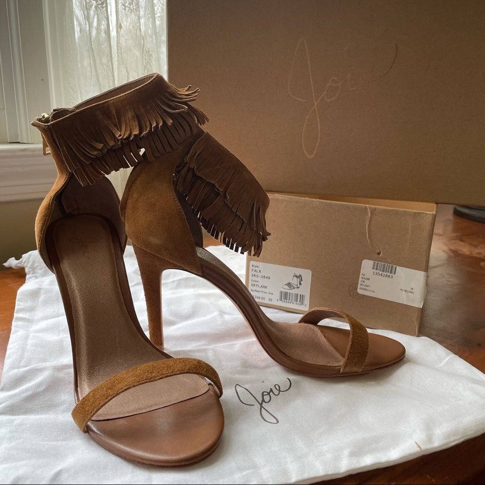 Joie size 37.5